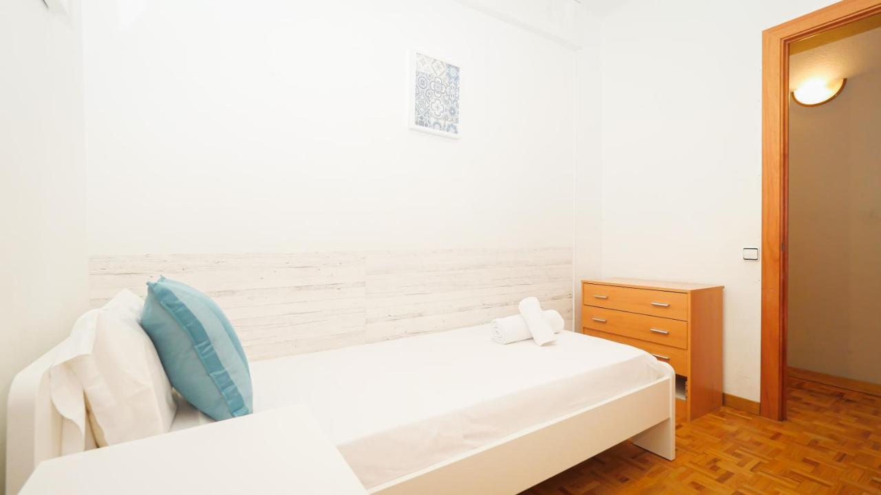 דירות ברצלונה Bed&Bcn Sant Andreu מראה חיצוני תמונה